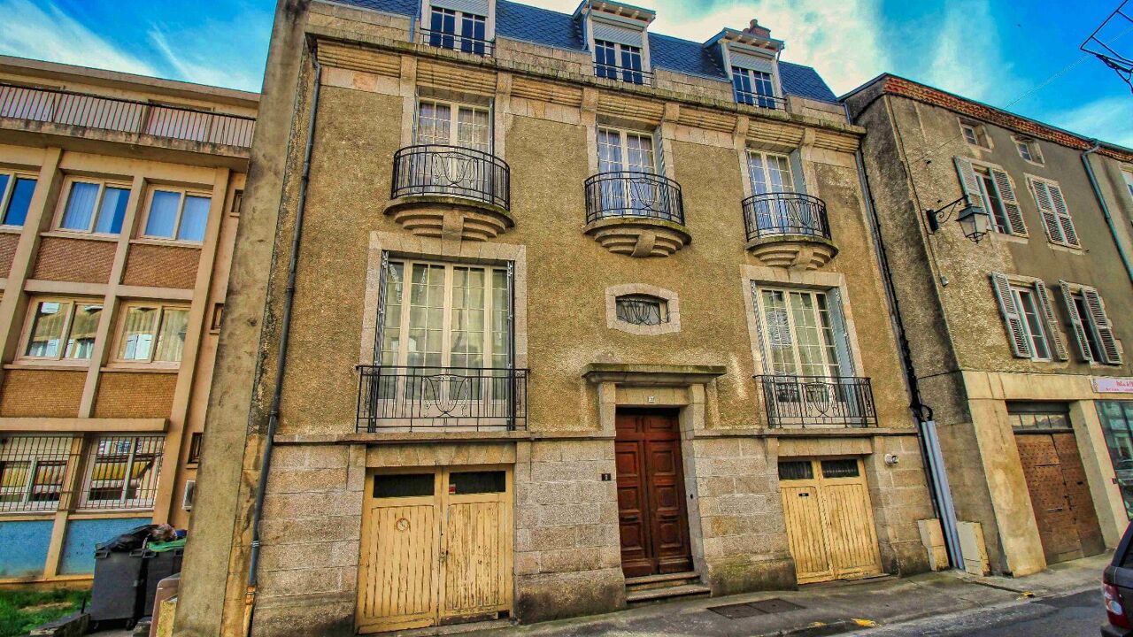 maison 10 pièces 330 m2 à vendre à Bellac (87300)