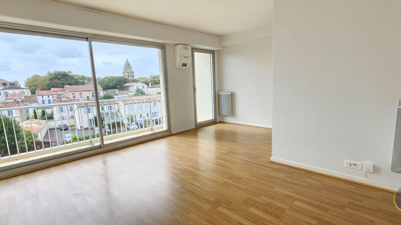 appartement 3 pièces 61 m2 à vendre à Saintes (17100)