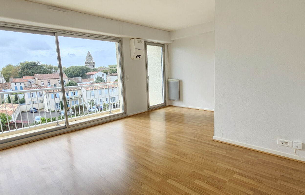 appartement 3 pièces 61 m2 à vendre à Saintes (17100)