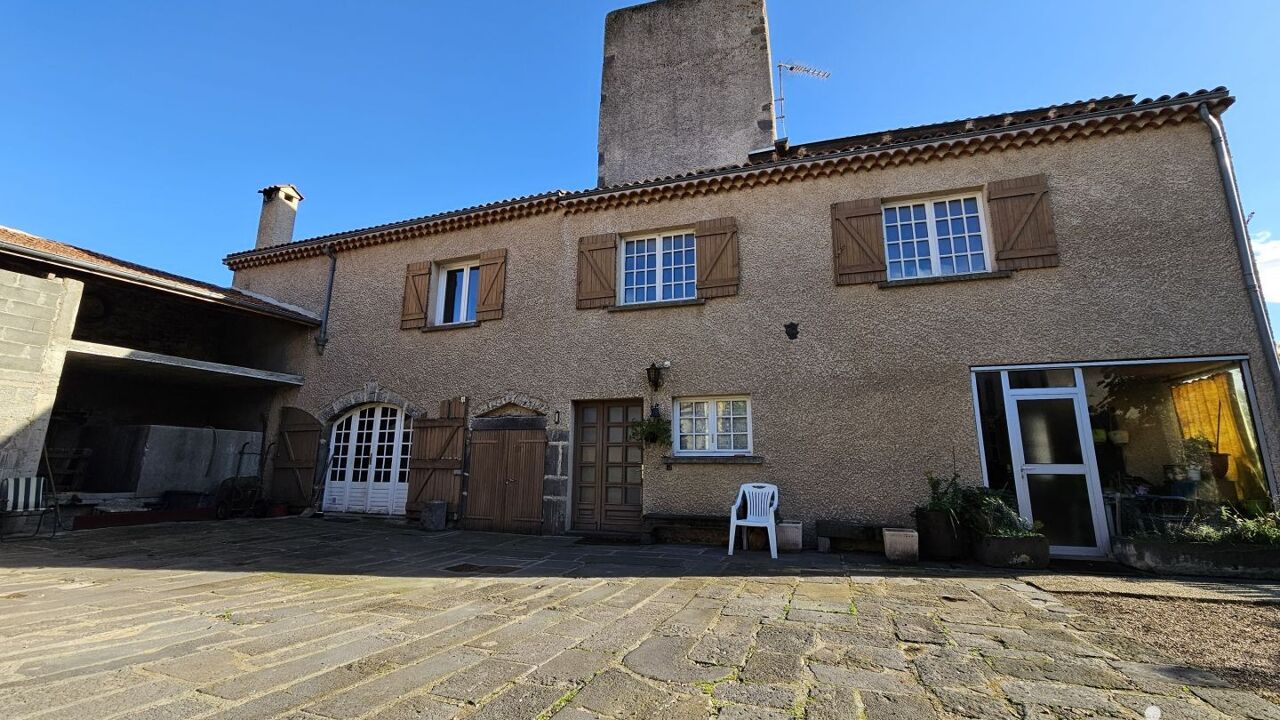 maison 7 pièces 190 m2 à vendre à Saint-Bonnet-Près-Riom (63200)