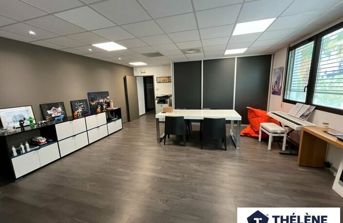 BUREAUX à LOUER — photo 2