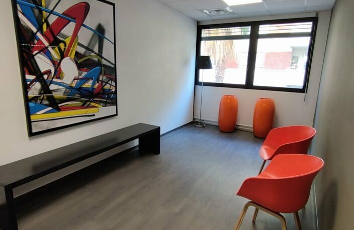 BUREAUX à LOUER — photo 5