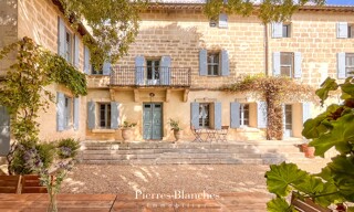 Maison 14 Pièces 540 m² à vendre à Nîmes (30000)