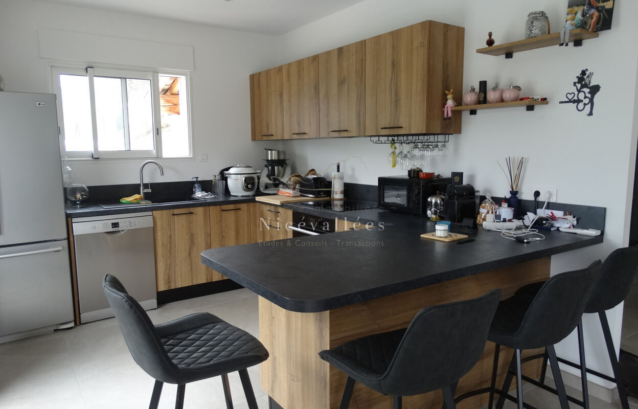 maison 4 pièces 150 m2 à vendre à Tournefort (06420)