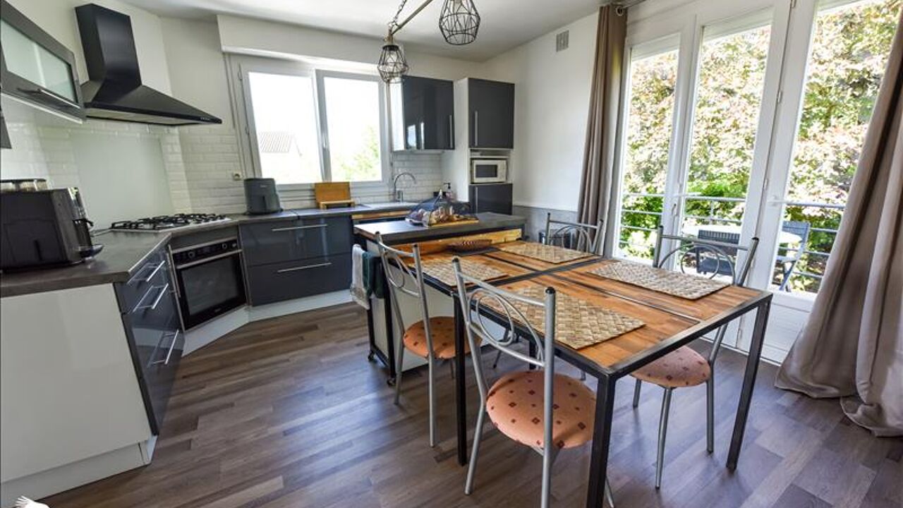 maison 5 pièces 141 m2 à vendre à Niort (79000)