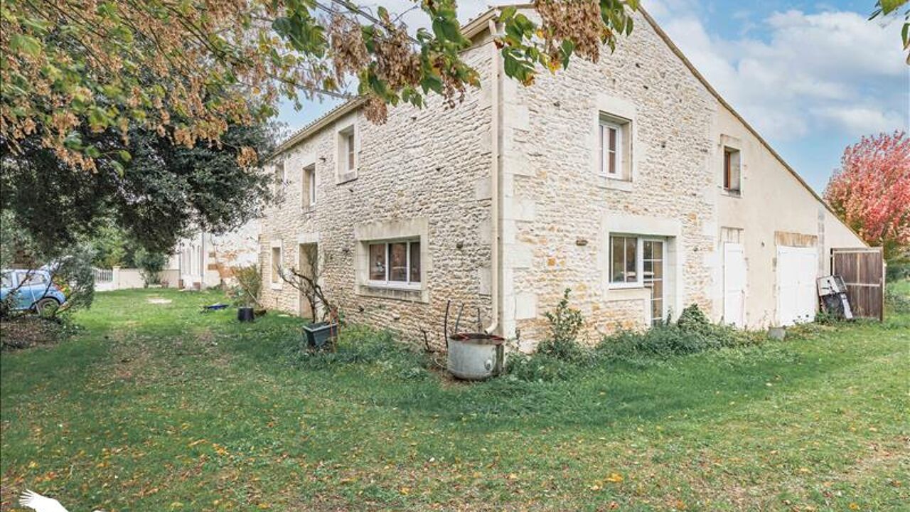 maison 8 pièces 260 m2 à vendre à La Vallée (17250)