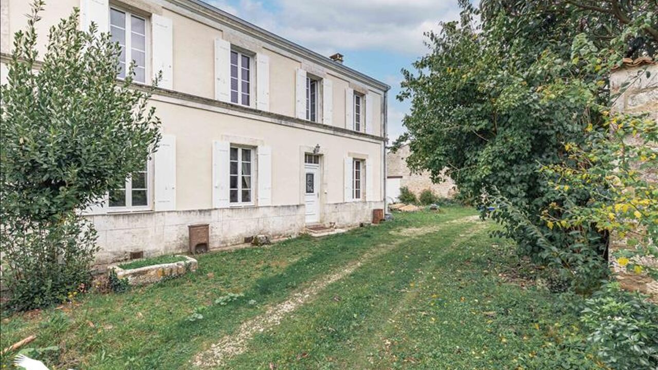 maison 8 pièces 260 m2 à vendre à La Vallée (17250)