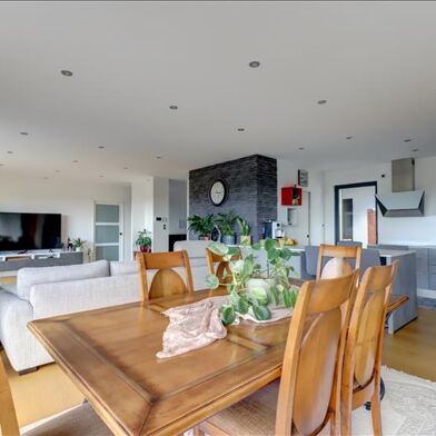 Maison 7 pièces 543400 €