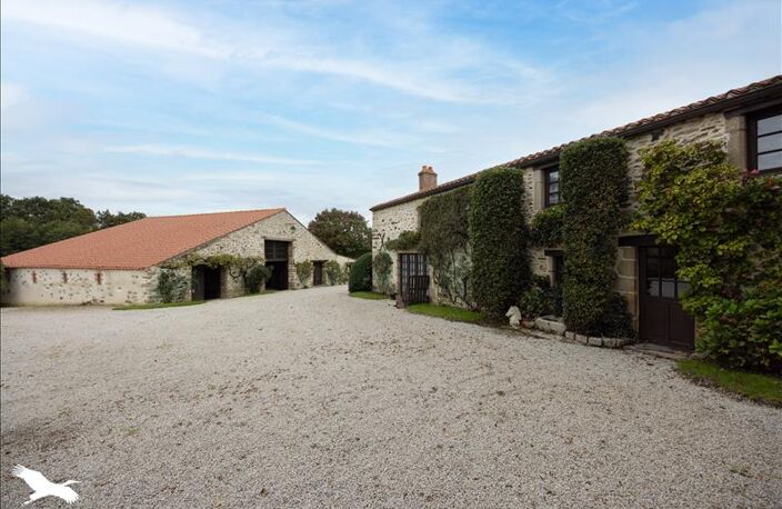 Domaine de 6 pièces principales — photo 3