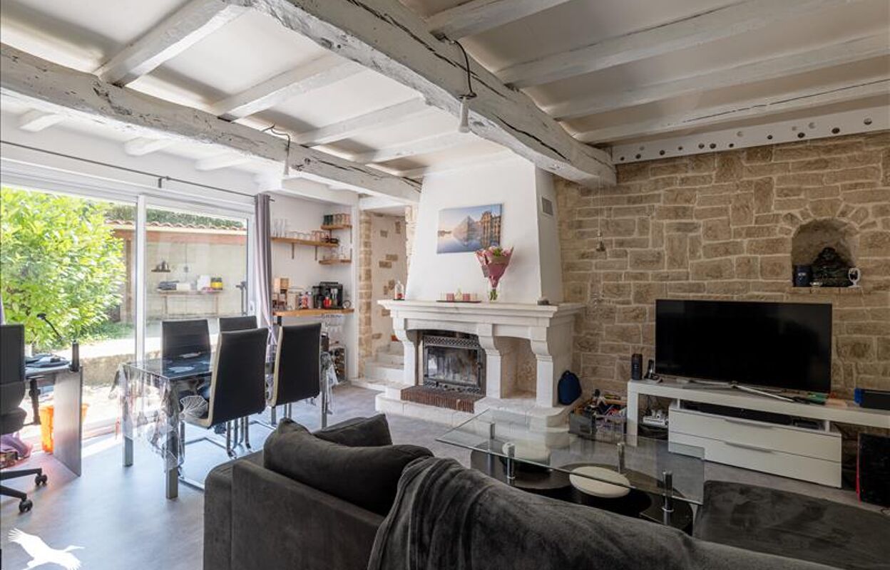 maison 5 pièces 96 m2 à vendre à Fontcouverte (17100)