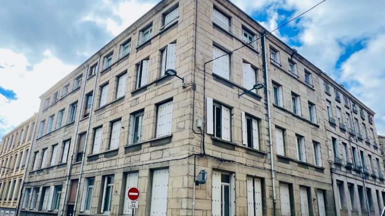 immeuble  pièces 926 m2 à vendre à Saint-Étienne (42000)