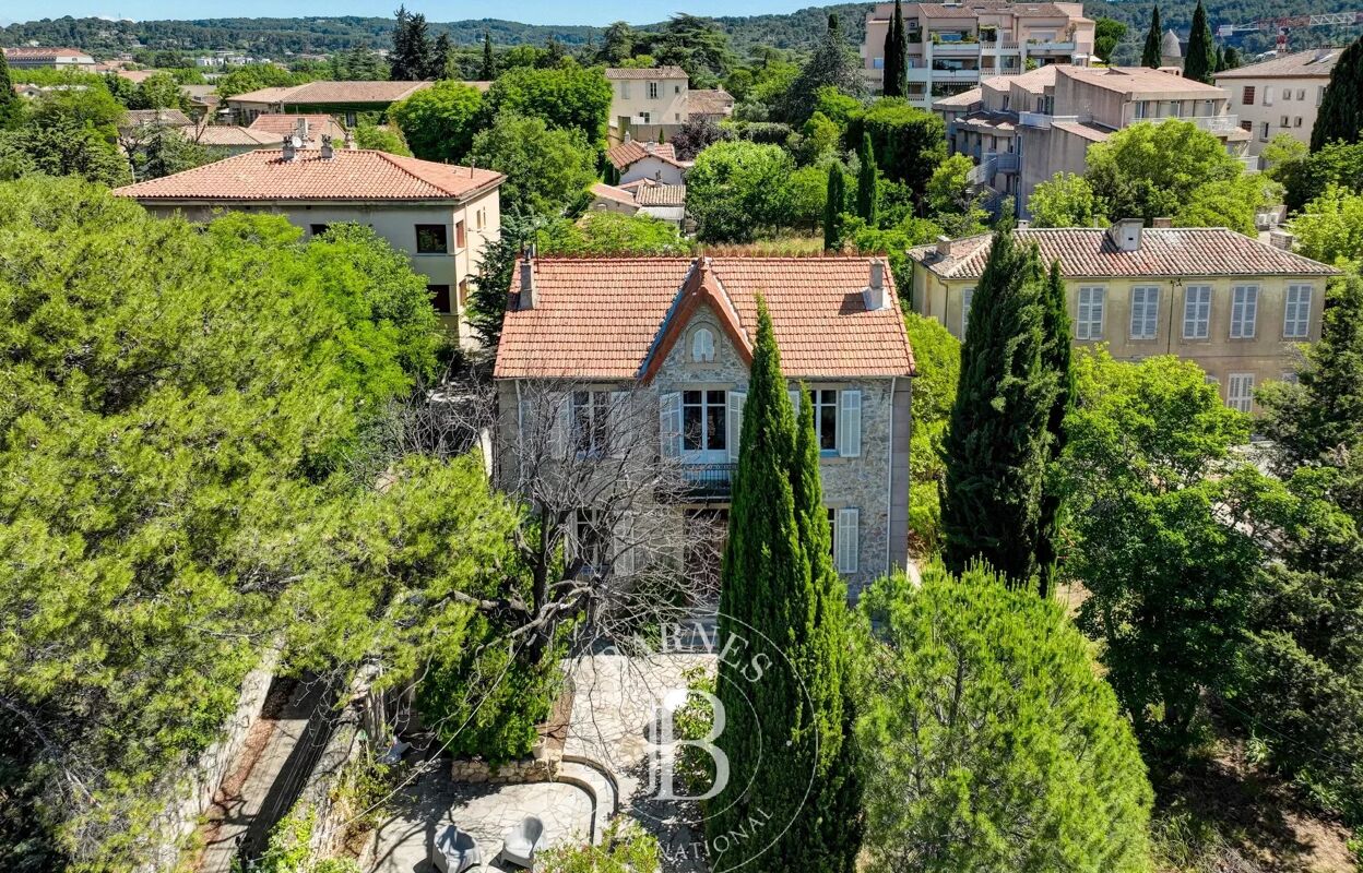 maison 10 pièces 220 m2 à vendre à Aix-en-Provence (13090)