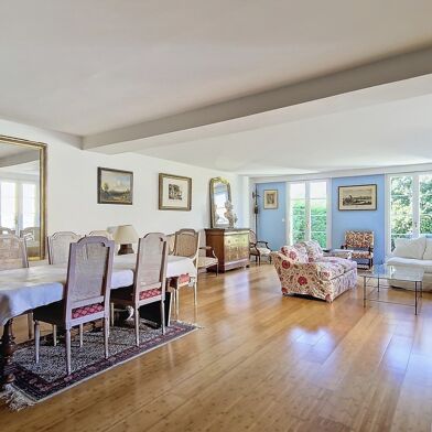 Maison 6 pièces 824000 €