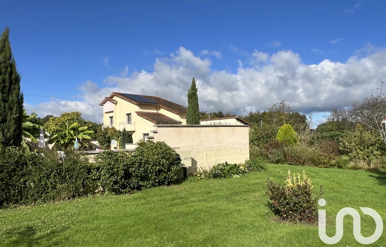 maison 5 pièces 165 m2 à vendre à Saint-Sylvestre-Pragoulin (63310)