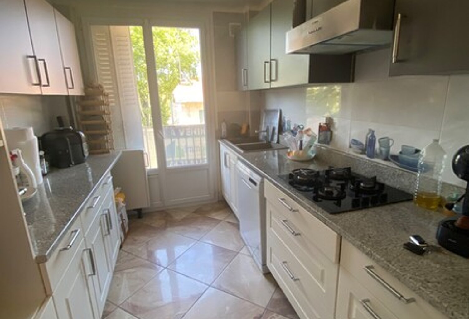T4 — photo 1
