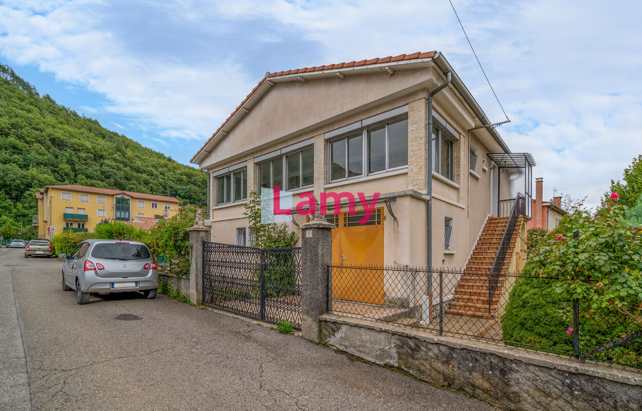 maison 6 pièces 188 m2 à vendre à Digne-les-Bains (04000)