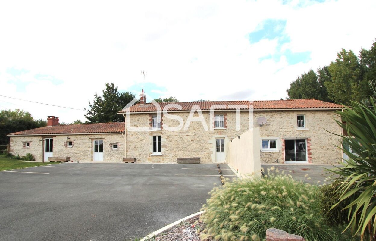 maison 12 pièces 296 m2 à vendre à La Caillère-Saint-Hilaire (85410)