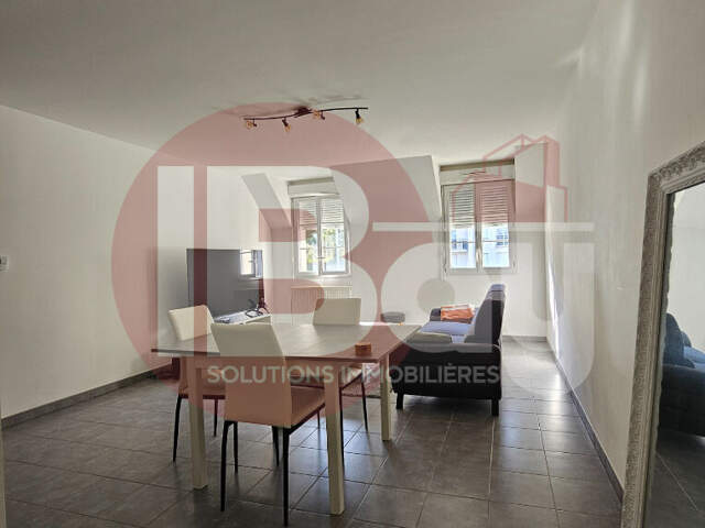 Bel appartement T2 avec locataire en place au centre ville de LAIGNEVILLE — photo du bien