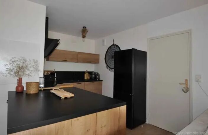 SPLENDIDE RDC AVEC JARDINE ET TERRASSE — photo 4
