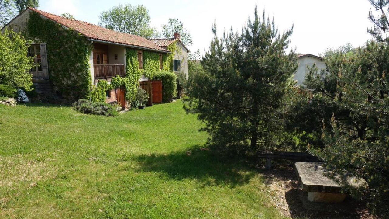 maison 5 pièces 204 m2 à vendre à Marcilly-le-Châtel (42130)