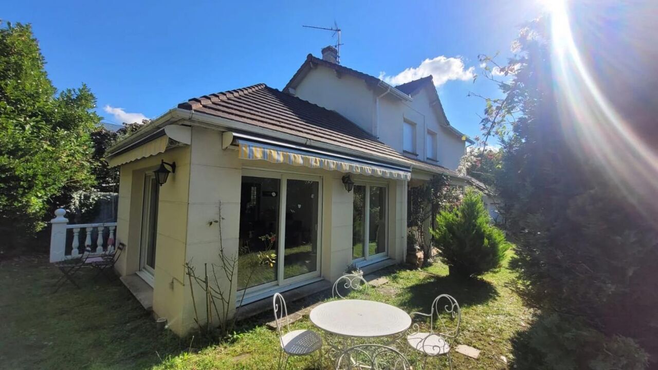 maison 5 pièces 181 m2 à vendre à Rueil-Malmaison (92500)