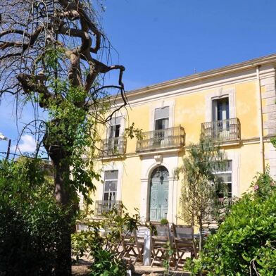 Maison 18 pièces 725000 €