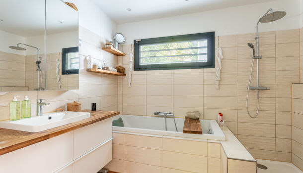 Villa / Maison 6 pièces  à vendre Aubagne 13400