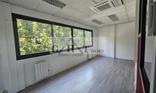 Bureau  152 m² à vendre à Maisons-Alfort (94700)