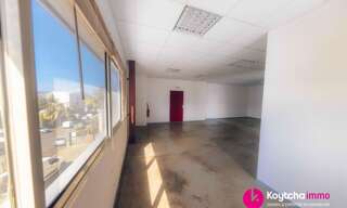 Bureau  150 m² à louer à Saint-Pierre (97410)