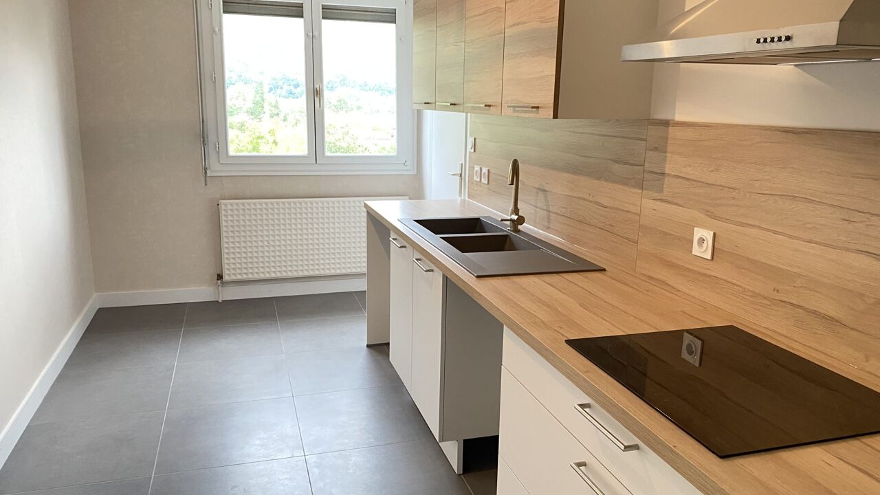 appartement 4 pièces 95 m2 à louer à Échirolles (38130)