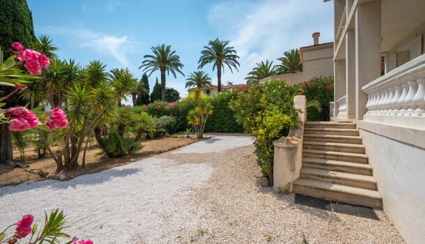 Villa / Maison 6 pièces  à vendre Sanary-sur-Mer 83110