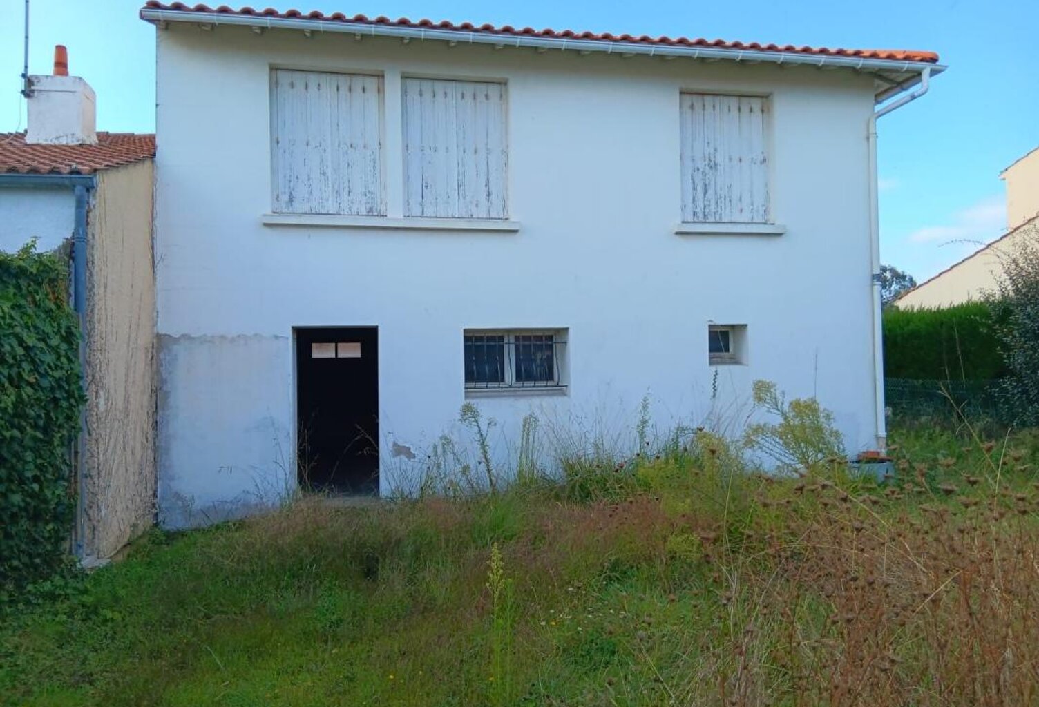 Maison à rénover. Bord de mer — photo 1