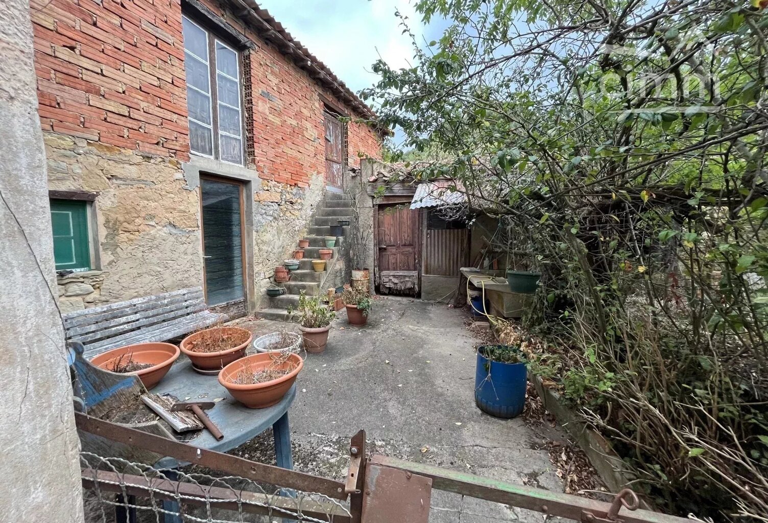 À vendre maison de village de 140 m² avec jardin et terrasse — photo 1