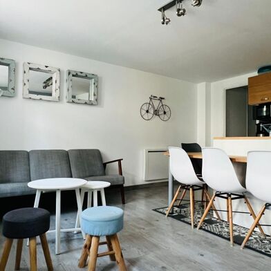 Appartement 3 pièces 304950 €