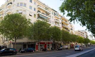 Commerce  56 m² à louer à Nice (06100)