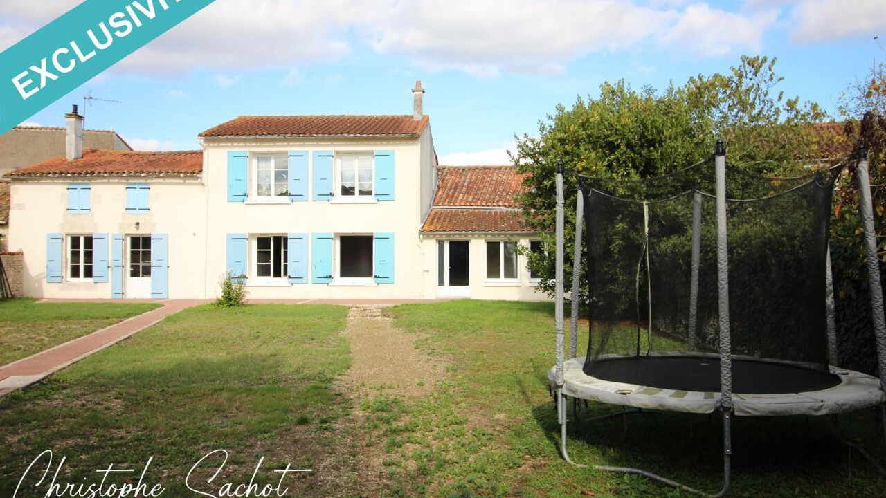 maison 7 pièces 177 m2 à vendre à Les Fosses (79360)