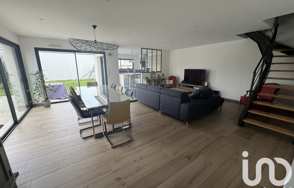 maison 5 pièces 131 m2 à vendre à Bouguenais (44340)