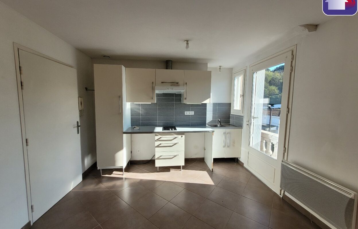 appartement 2 pièces 39 m2 à louer à Saint-Girons (09200)