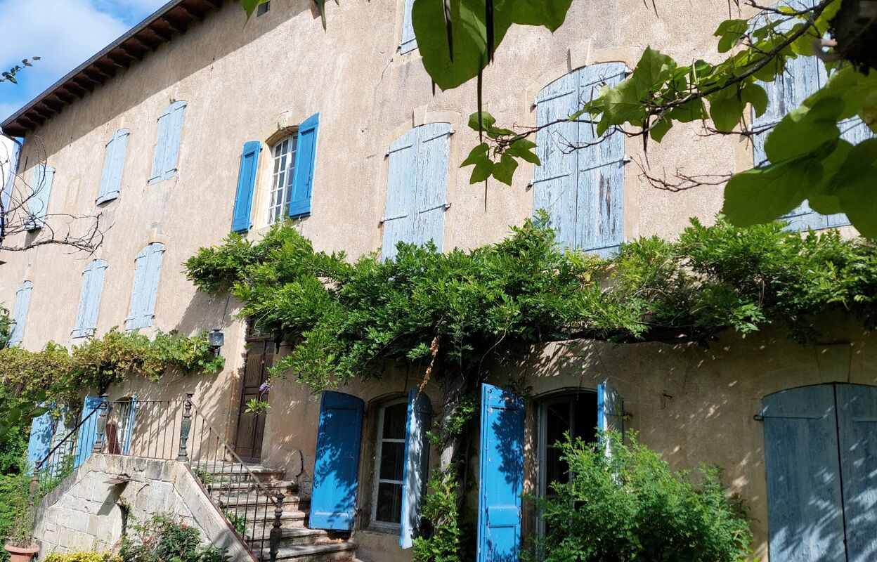 maison 10 pièces 700 m2 à vendre à Marvejols (48100)