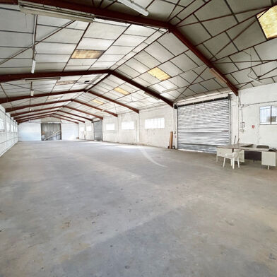 Commerce  1245000 €