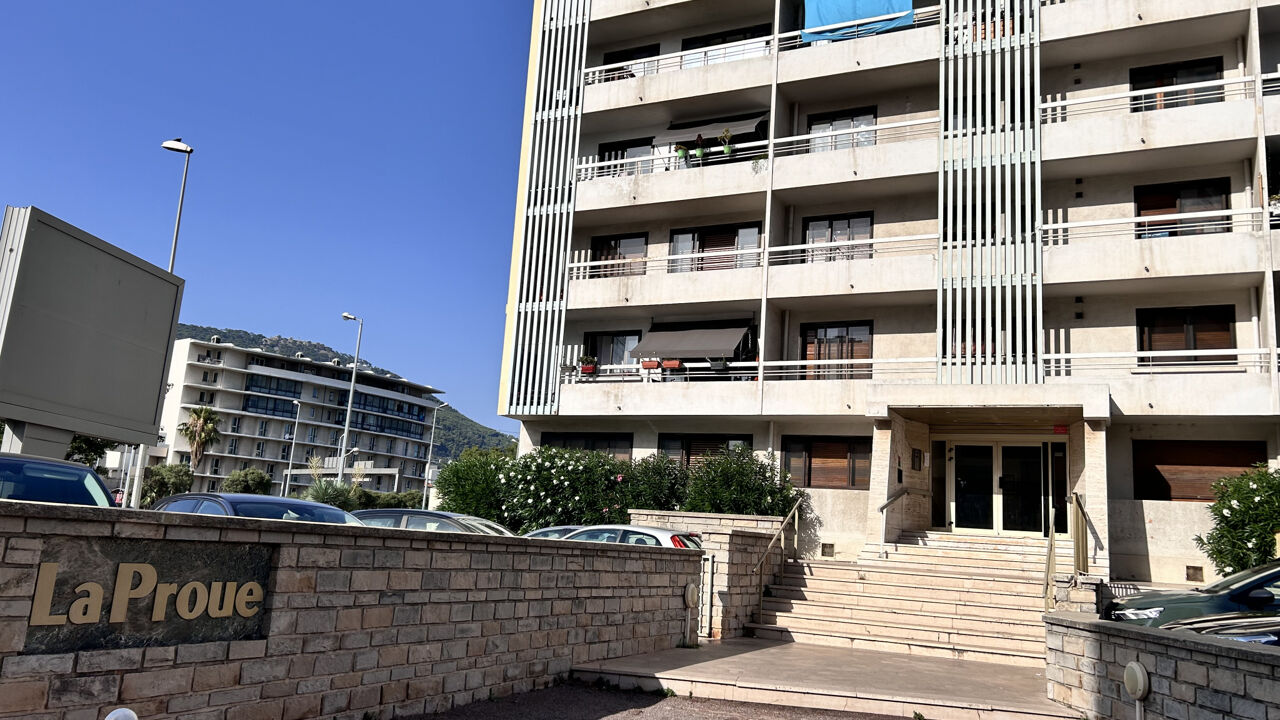 appartement 4 pièces 71 m2 à louer à Toulon (83000)