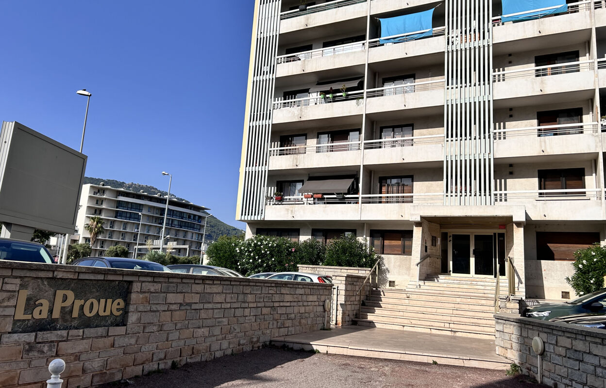 appartement 4 pièces 71 m2 à louer à Toulon (83000)