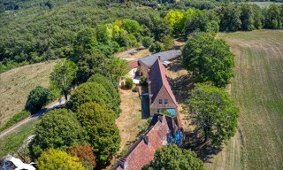 Maison 9 Pièces 236 m² à vendre à Veyrines-de-Domme (24250)