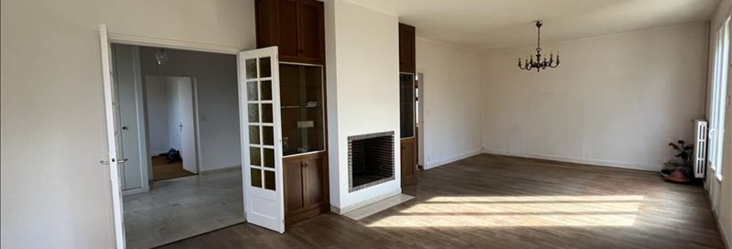 Maison 7 Pièces 214 m² à vendre à Saint-Amand-Montrond (18200)