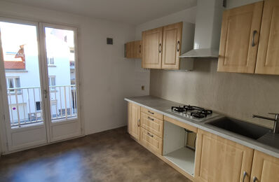 location appartement 750 € CC /mois à proximité de Les Martres-de-Veyre (63730)