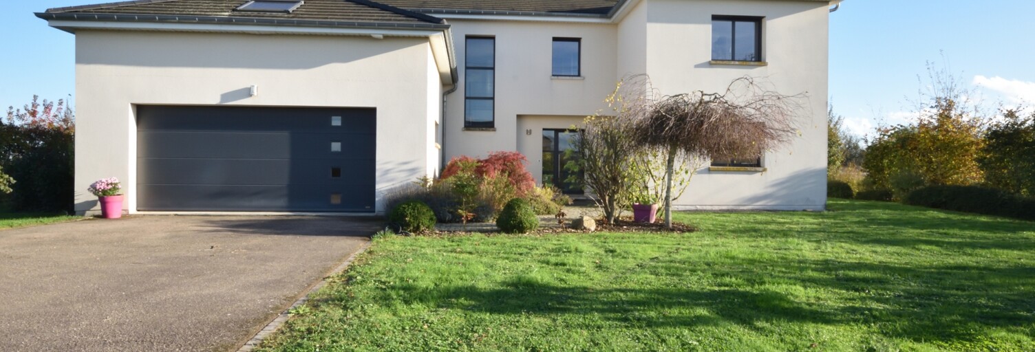 Maison 10 Pièces 294 m² à vendre à Nomeny (54610)