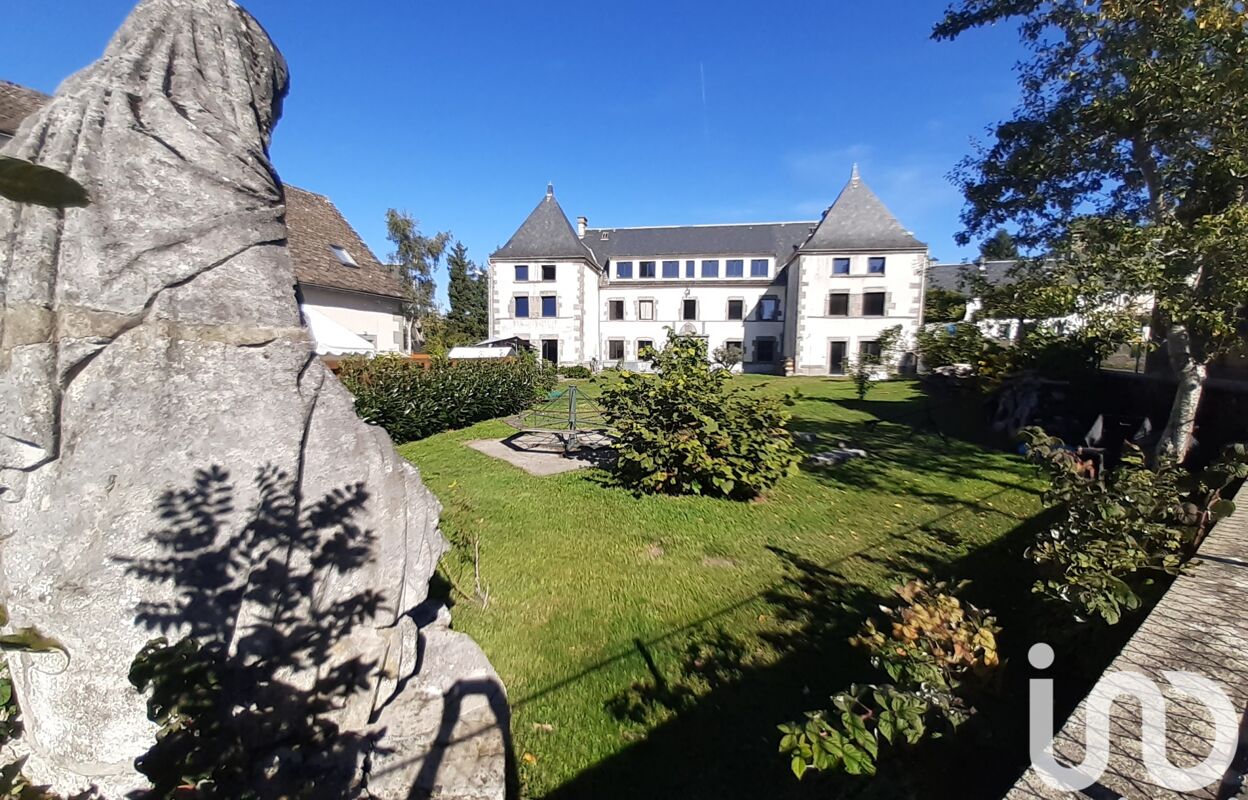 maison 18 pièces 660 m2 à vendre à La Tour-d'Auvergne (63680)