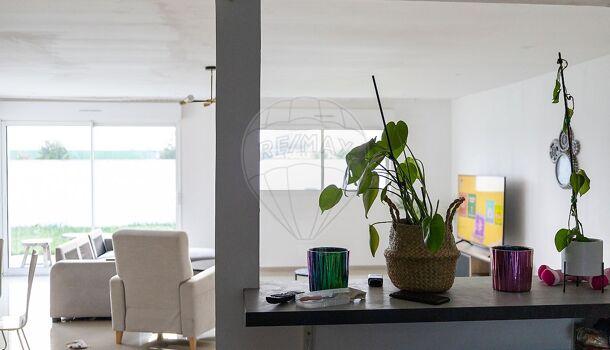 Villa / Maison 4 pièces  à vendre Rochefort 17300