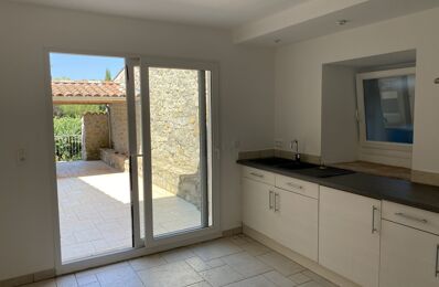 location maison 880 € CC /mois à proximité de Saint-André-de-Cruzières (07460)