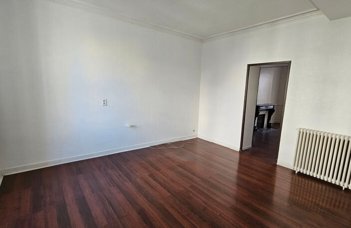 PAU CENTRE  -  LOCAL MEDICAL EVOLUTIF — photo 2